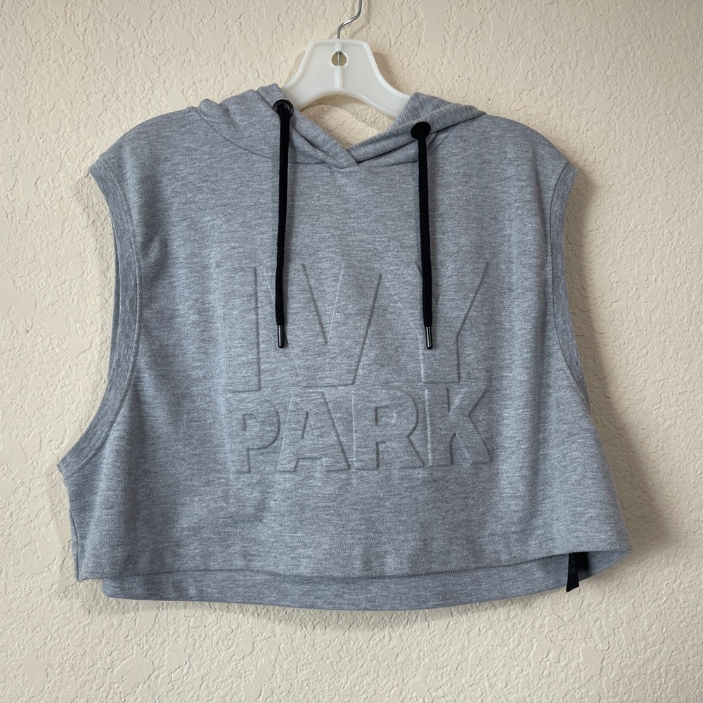 Ivy Park x Adidas Sleeveless Hoodie Women’s Gray Textured Logo Activewear Medium